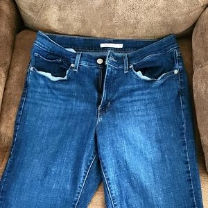 Womens Levi jeans